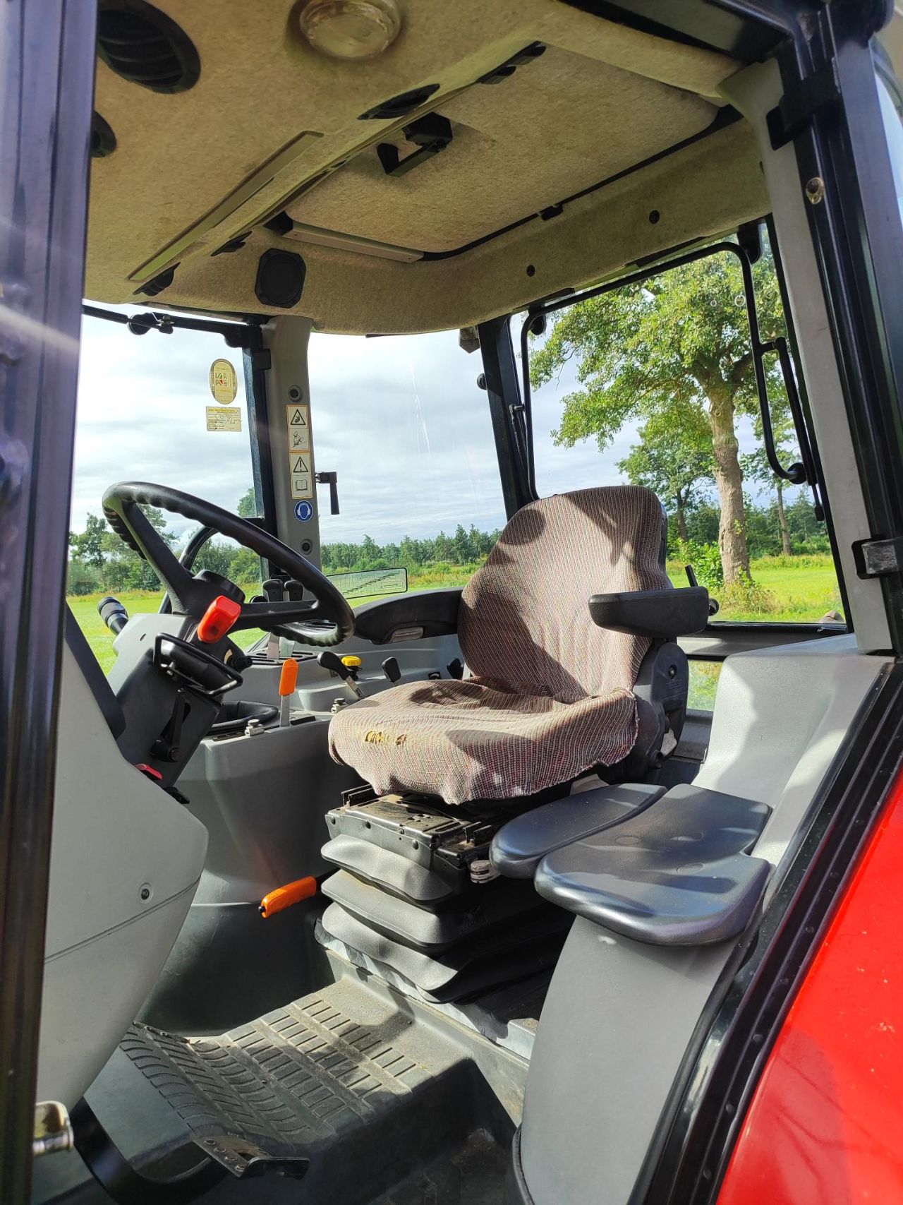 Massey Ferguson 4325