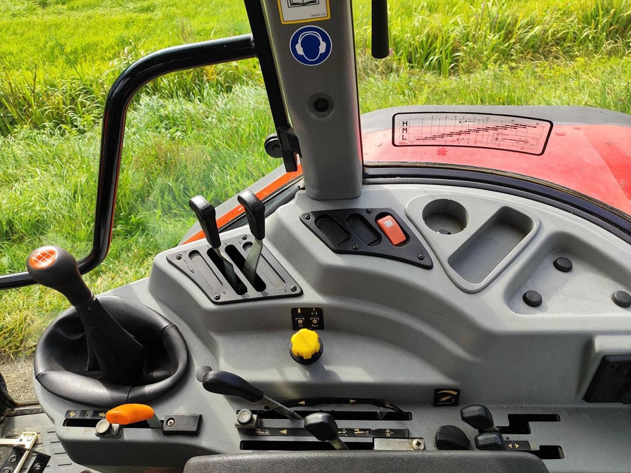 Massey Ferguson 4325