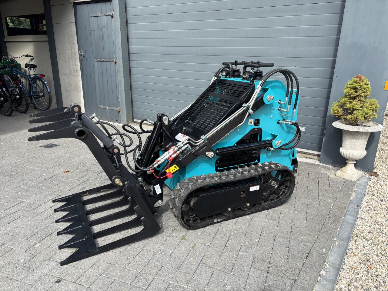 Skidster bobcat schranklader