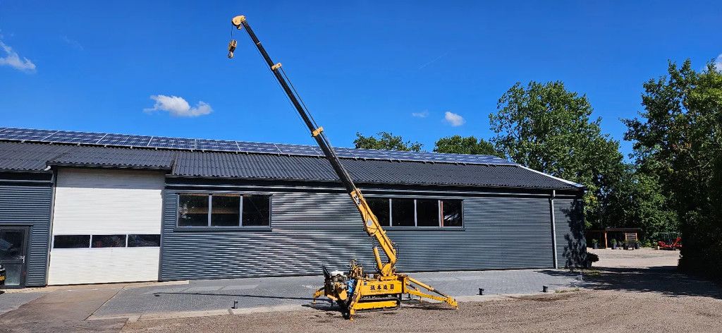 Liebherr TOA CC 154HR mini crane