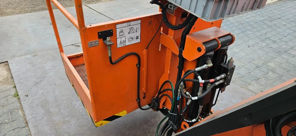 JLG TOUCAN 1210