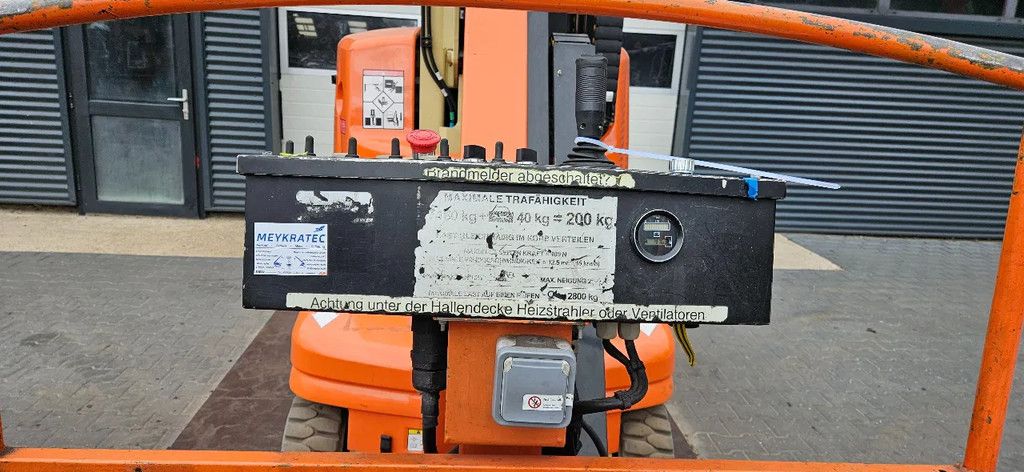 JLG TOUCAN 1210