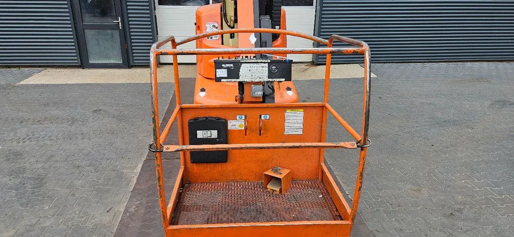 JLG TOUCAN 1210