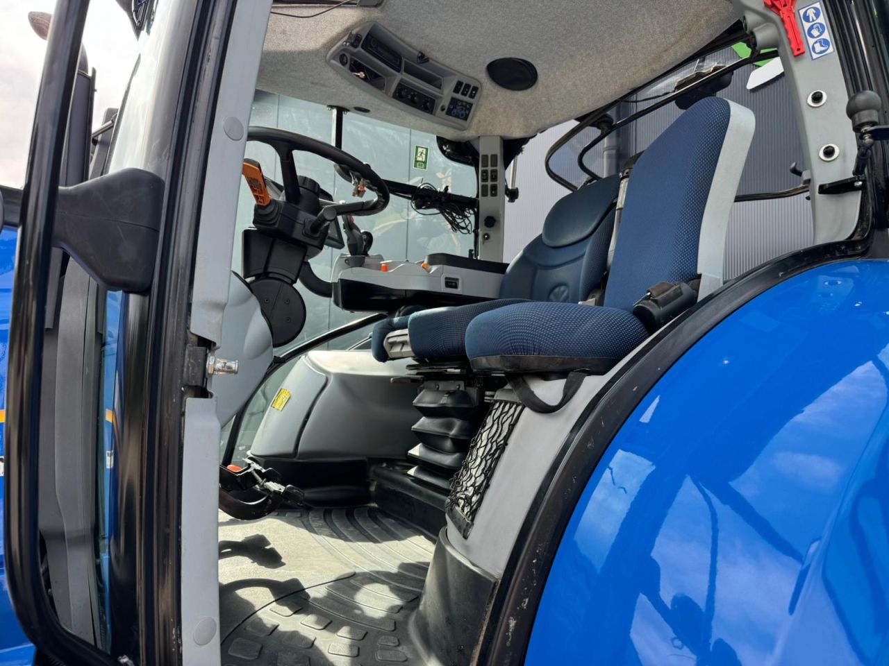 New Holland T6.175 DC