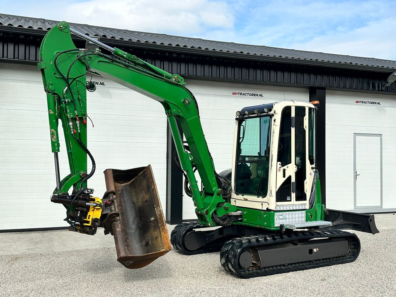 TE KOOP: zeer nette HITACHI ZX52-U rupskraan