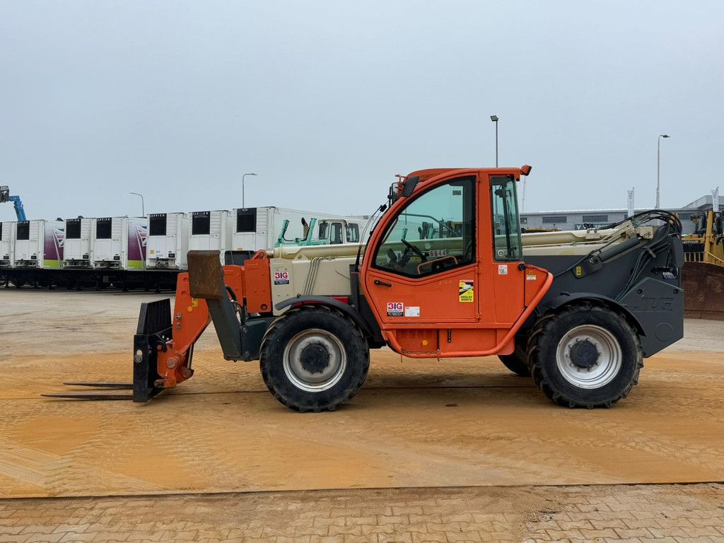 JLG 4017