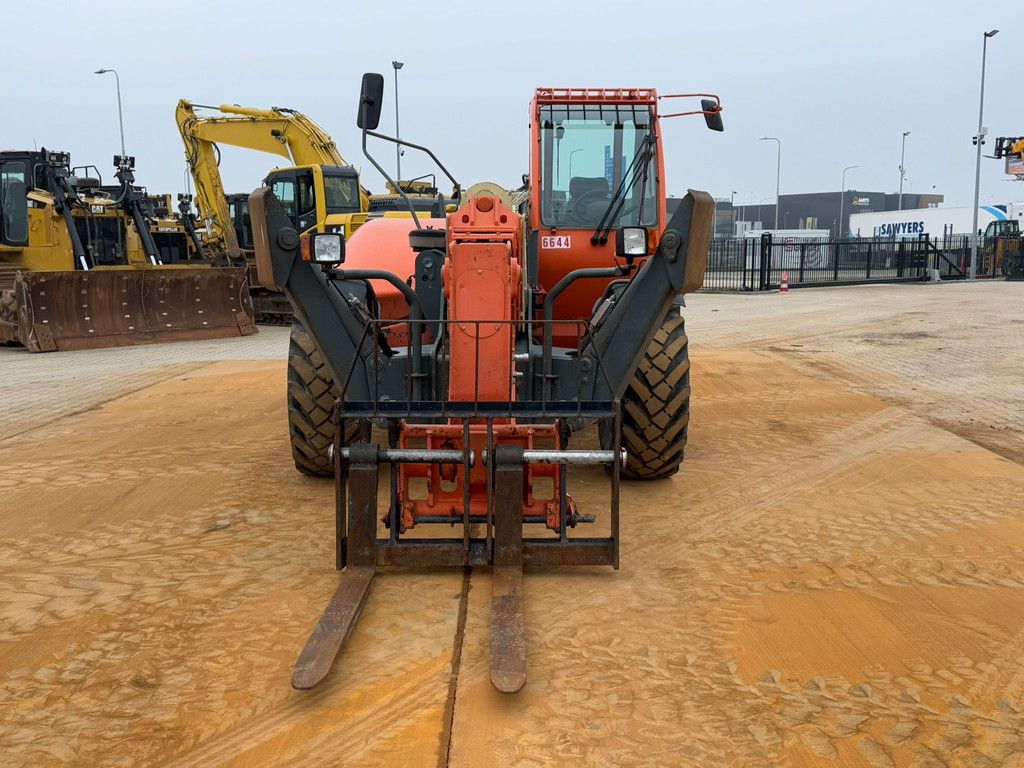 JLG 4017