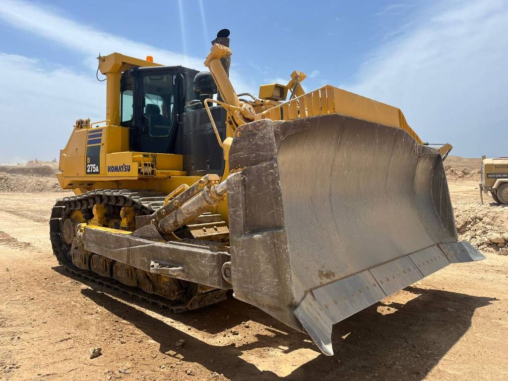 Komatsu D275-5R (Saudi Arabia)