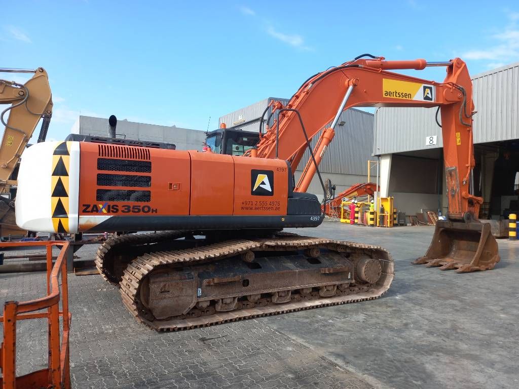 Hitachi ZX350H-5G (Abu Dhabi)