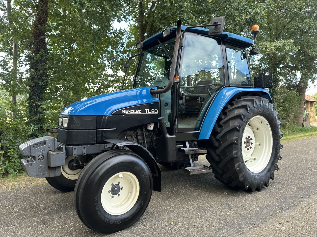 New Holland TL 80 2WD