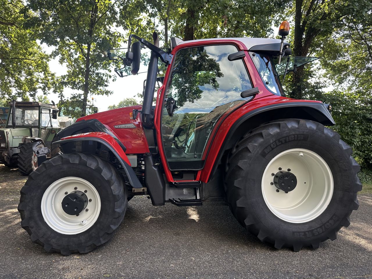 Lindner Lintrac 90 4 Wielbesturing