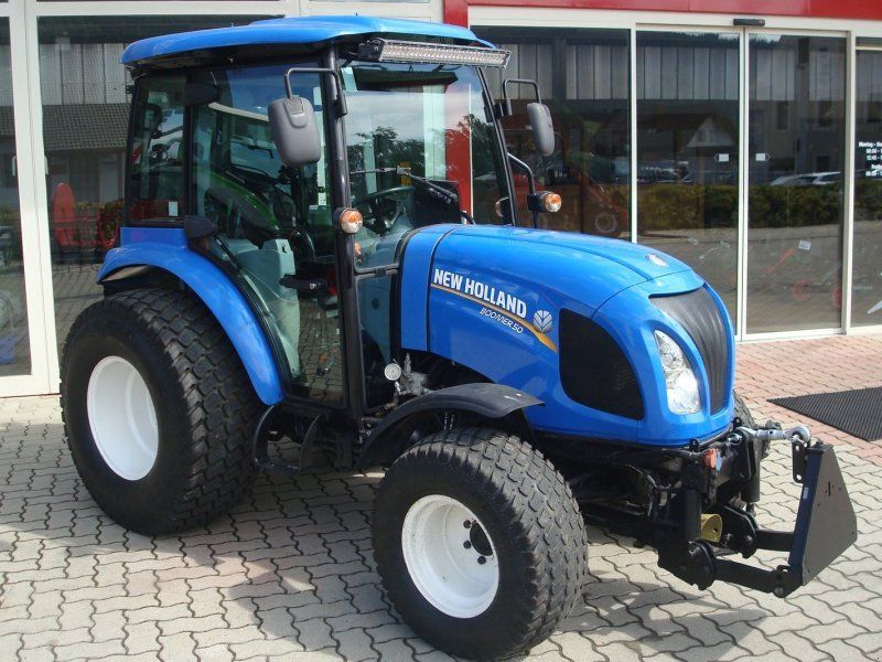 New Holland Boomer 50