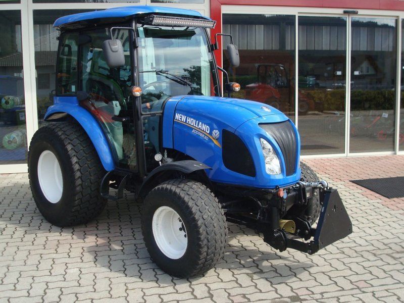 New Holland Boomer 50