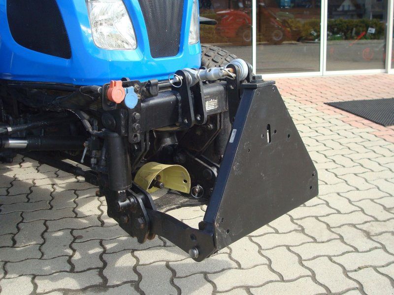 New Holland Boomer 50