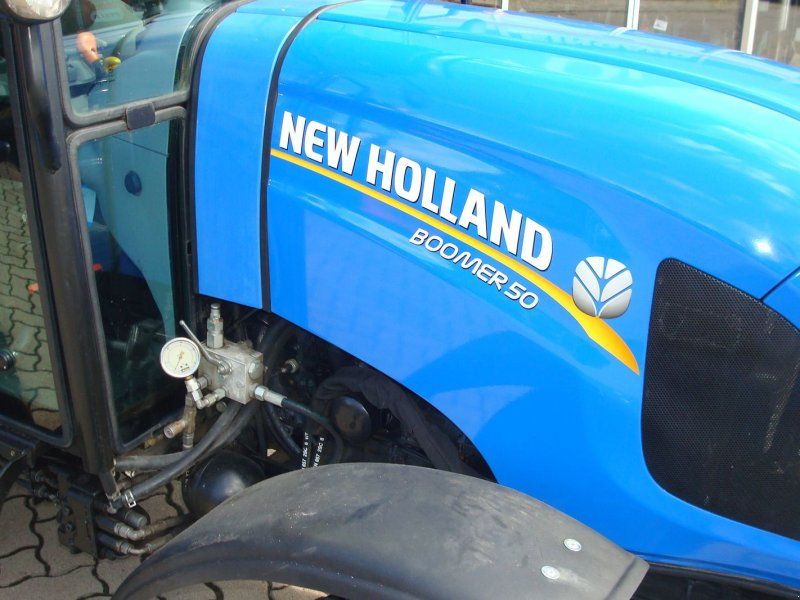 New Holland Boomer 50