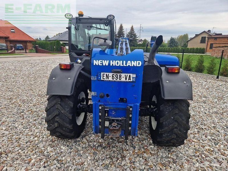 New Holland lm 7.42