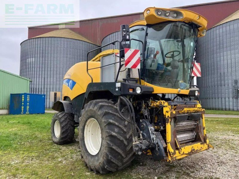 New Holland fr 9040