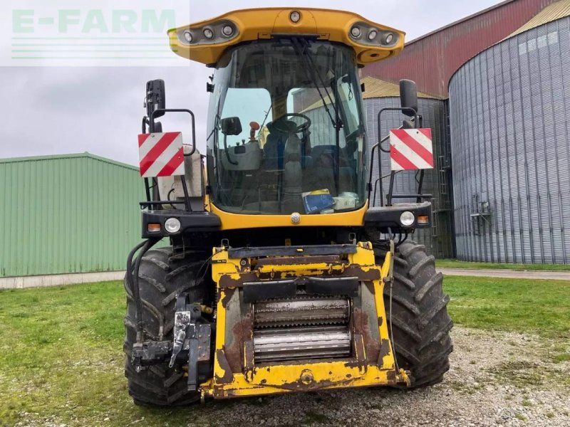 New Holland fr 9040