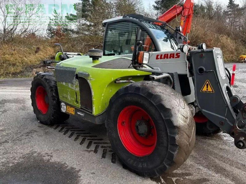 Claas scorpion 7045 plus