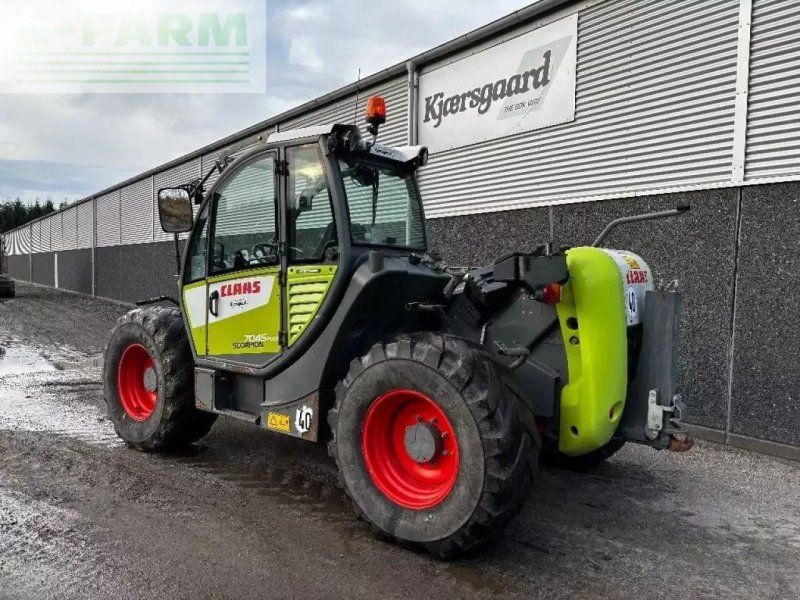Claas scorpion 7045 plus
