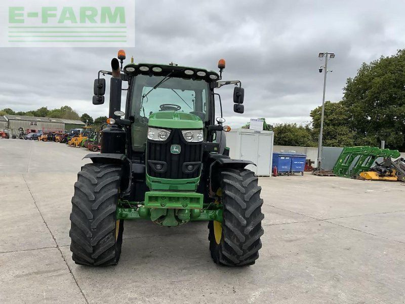 John Deere 6215r  (st24142)