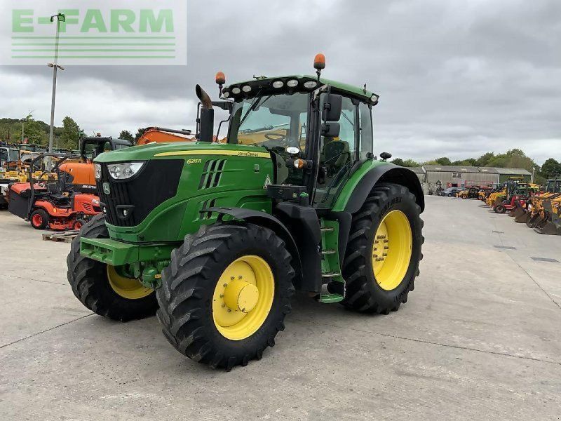 John Deere 6215r  (st24142)