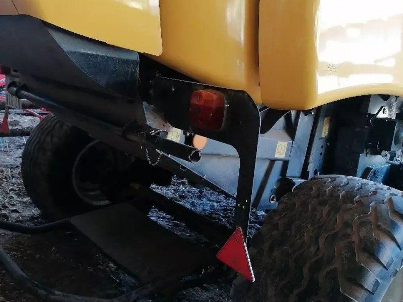 New Holland roll belt 150 superfeed