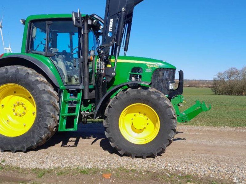 John Deere 7530 Prømium Plus Power Quard frontlift og Ålø frontlæsser auto