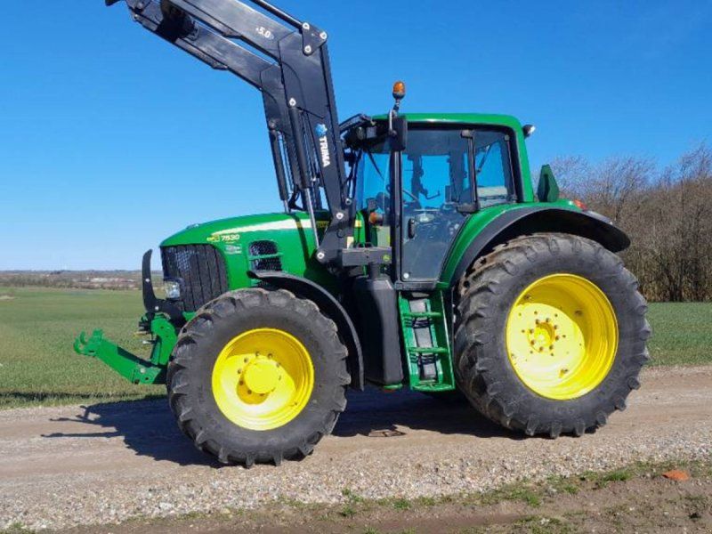John Deere 7530 Prømium Plus Power Quard frontlift og Ålø frontlæsser auto
