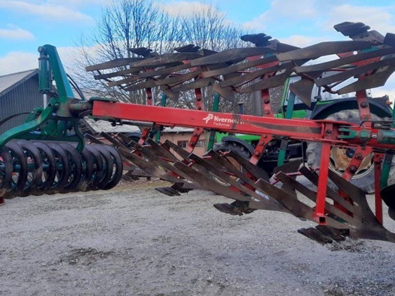 Kverneland LM100 16″ med interreret Jordpakker med hydr. sving