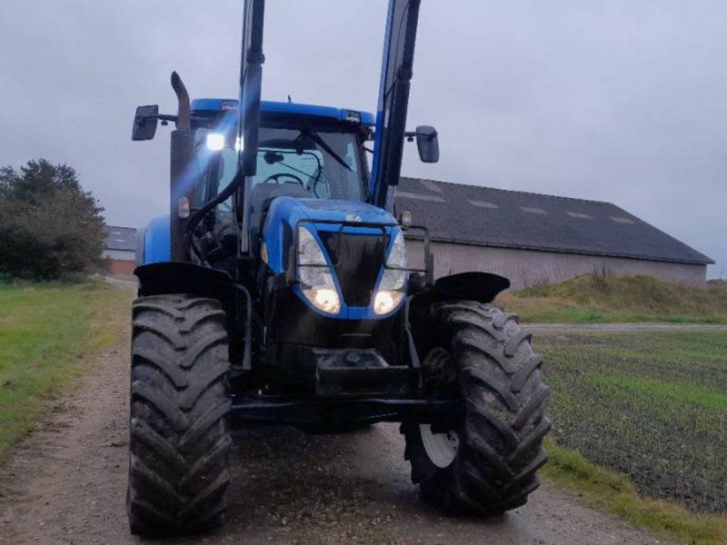 New Holland T7060 PC med ÅLØ Q 76 frontlæsser