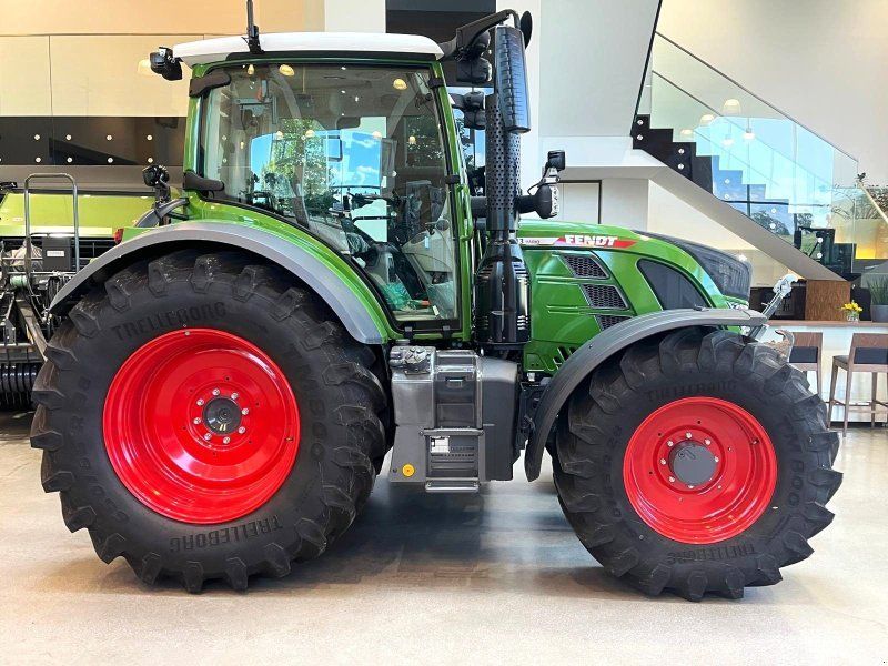 Fendt 513 Vario Profi+ ONE