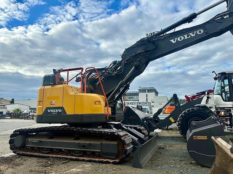 Volvo ECR235EL