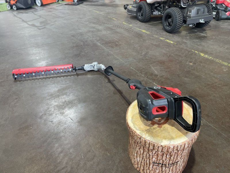 Cramer Pole Hedge  82PH23