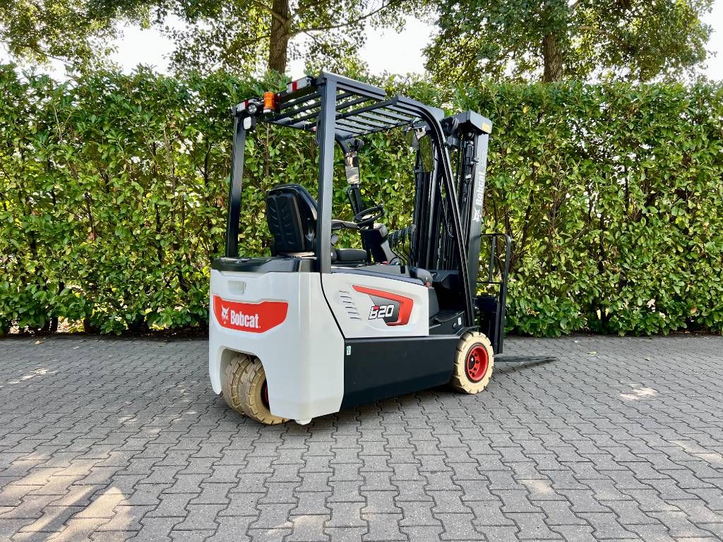 Bobcat B20 T-7 Plus