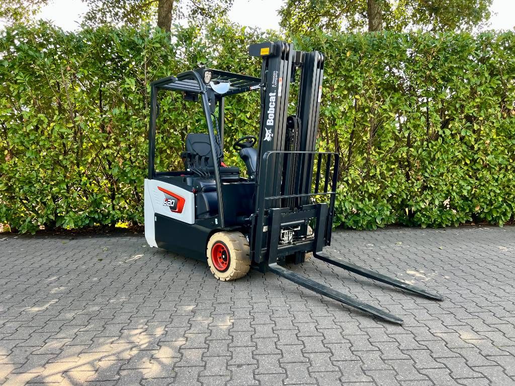 Bobcat B20 T-7 Plus
