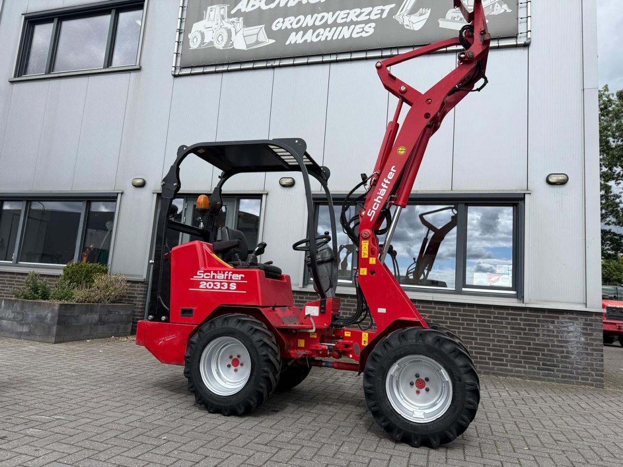 Schaffer 2033S 36pk Minishovel Kniklader Weidemann Giant Avant
