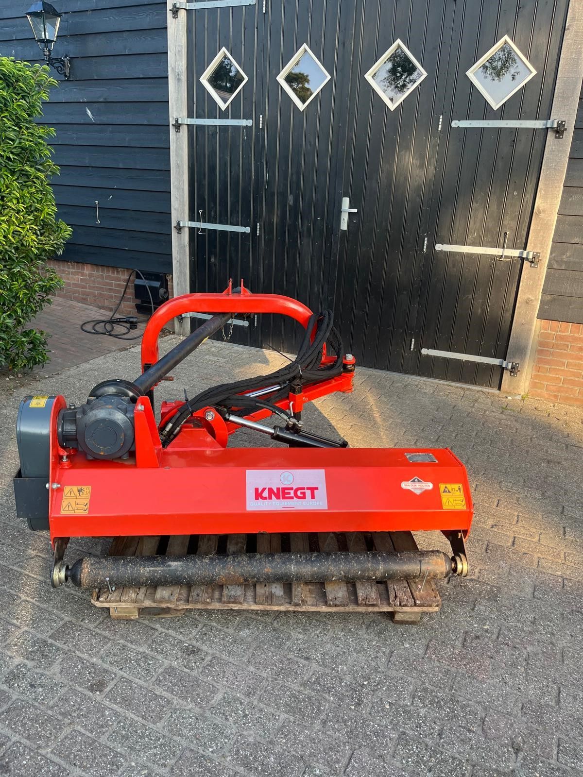 KNEGT Verstek klepelmaaier in nieuwstaat