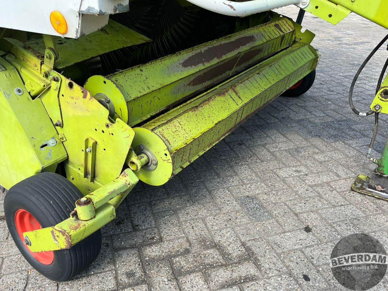 Claas Quadrant 1200 rc