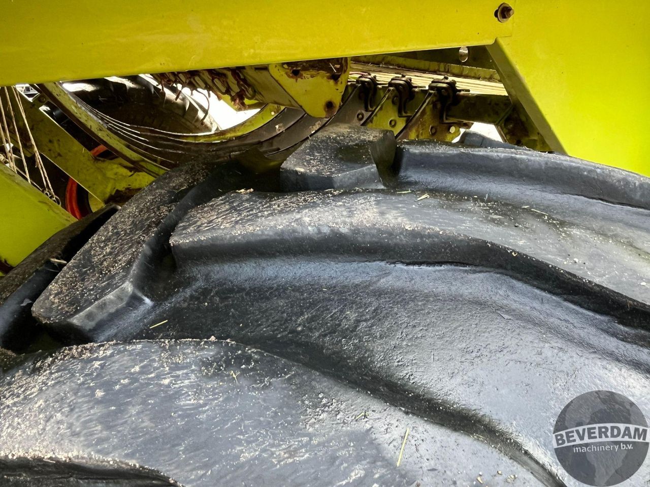 Claas Quadrant 1200 rc
