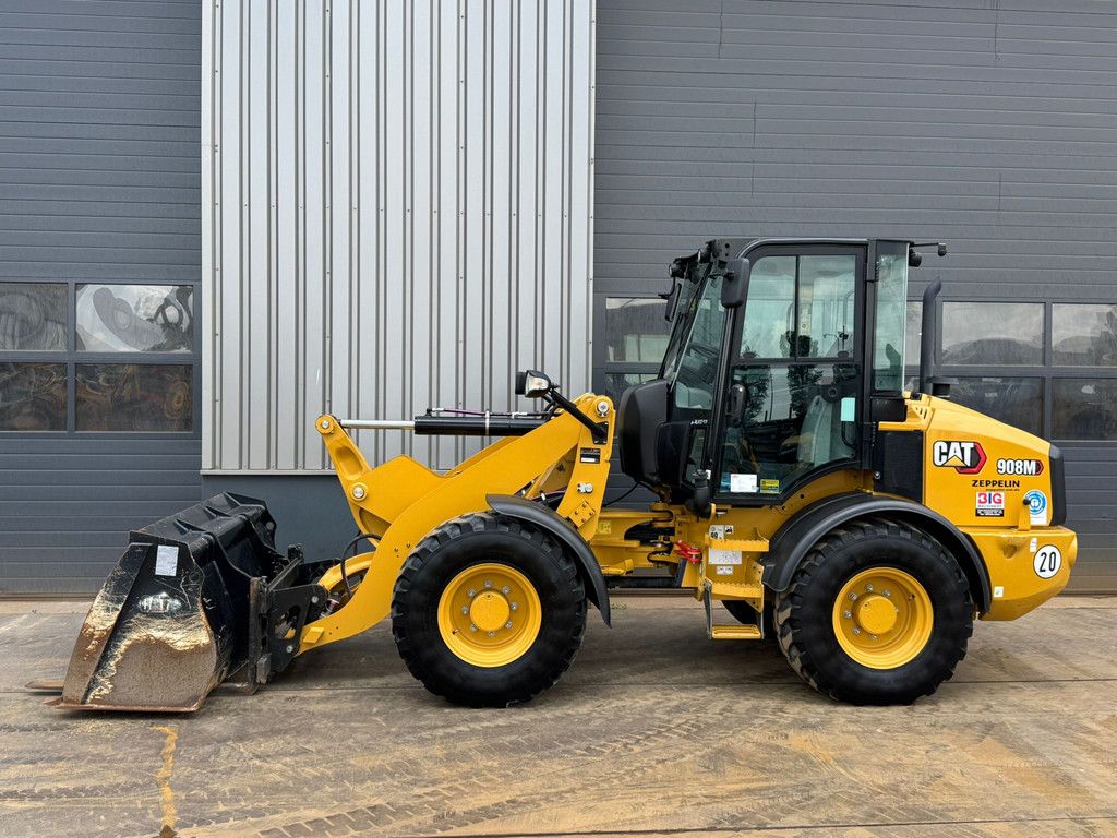 Caterpillar 908M