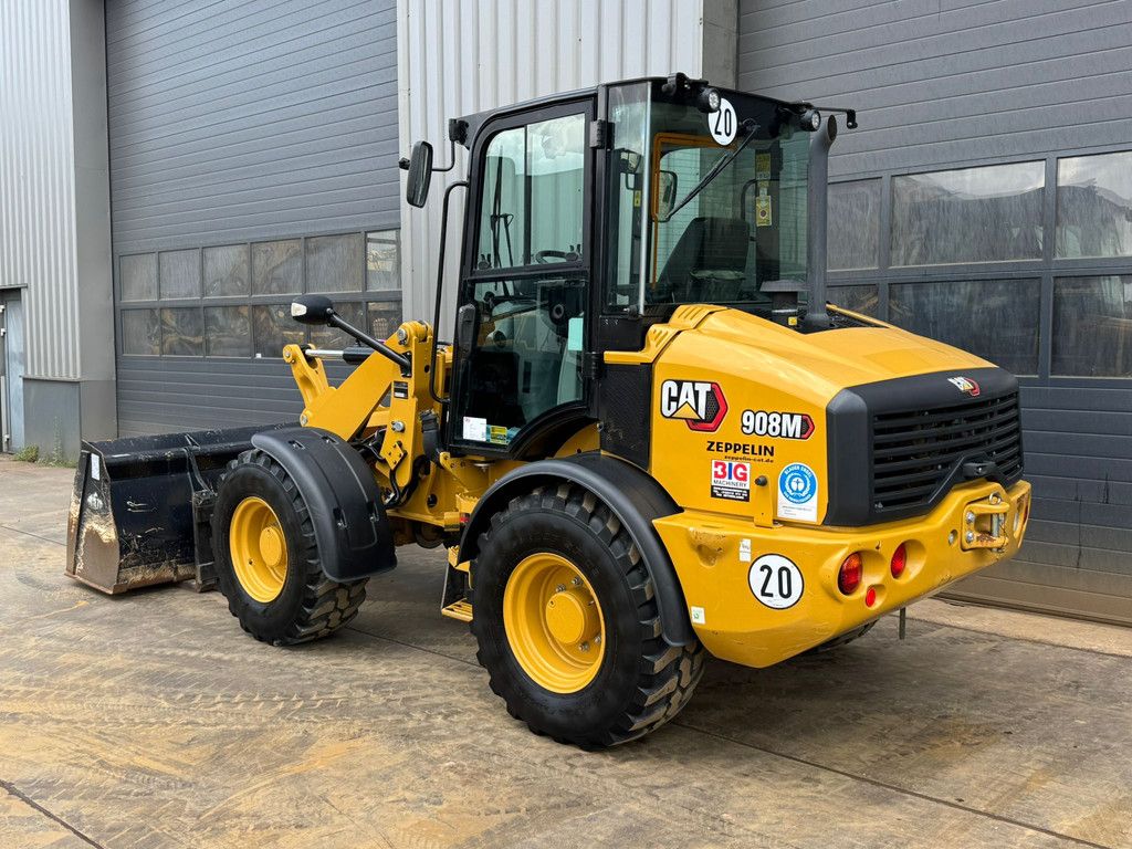 Caterpillar 908M