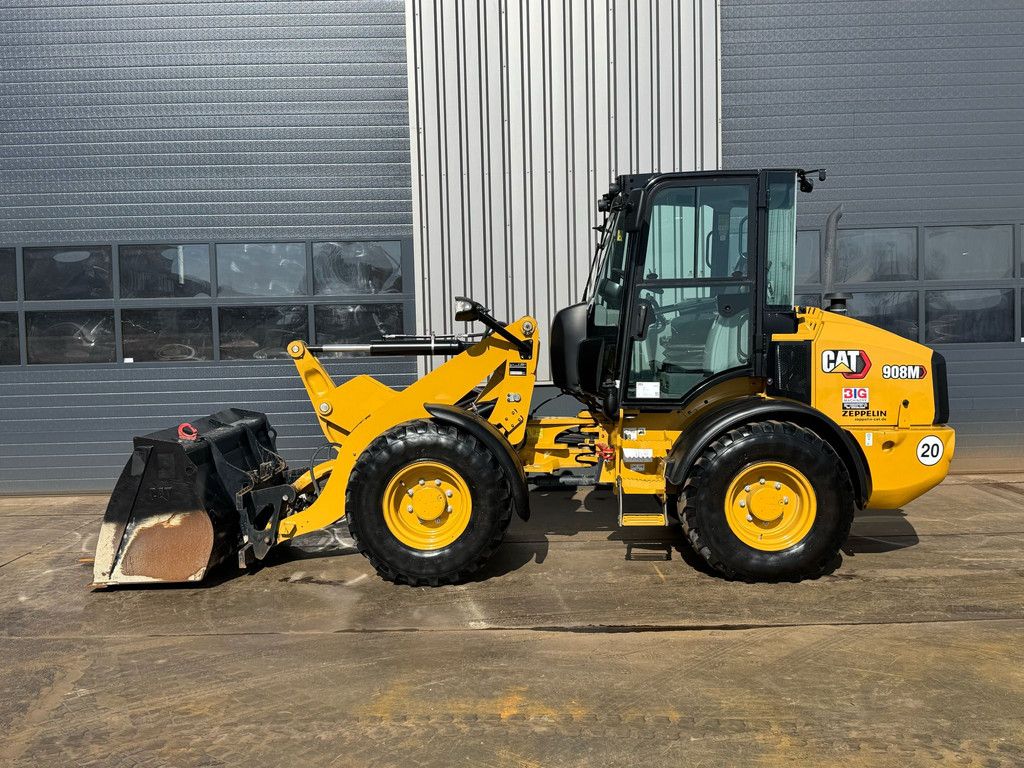 Caterpillar 908M