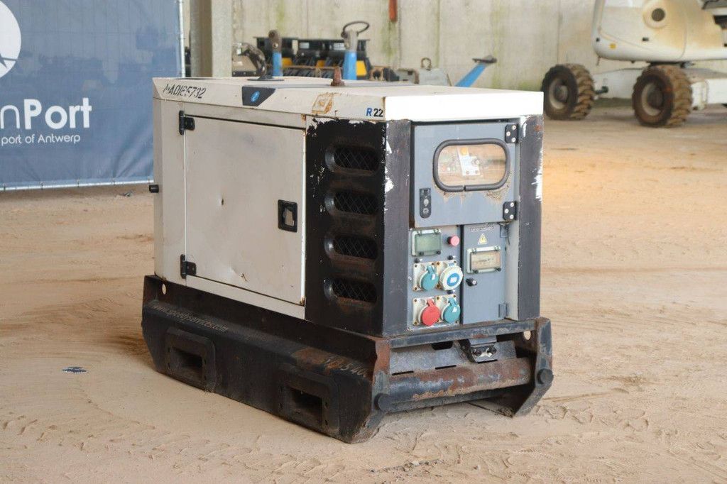 Generator SDMO R22C3 Diesel 22kVA 2011