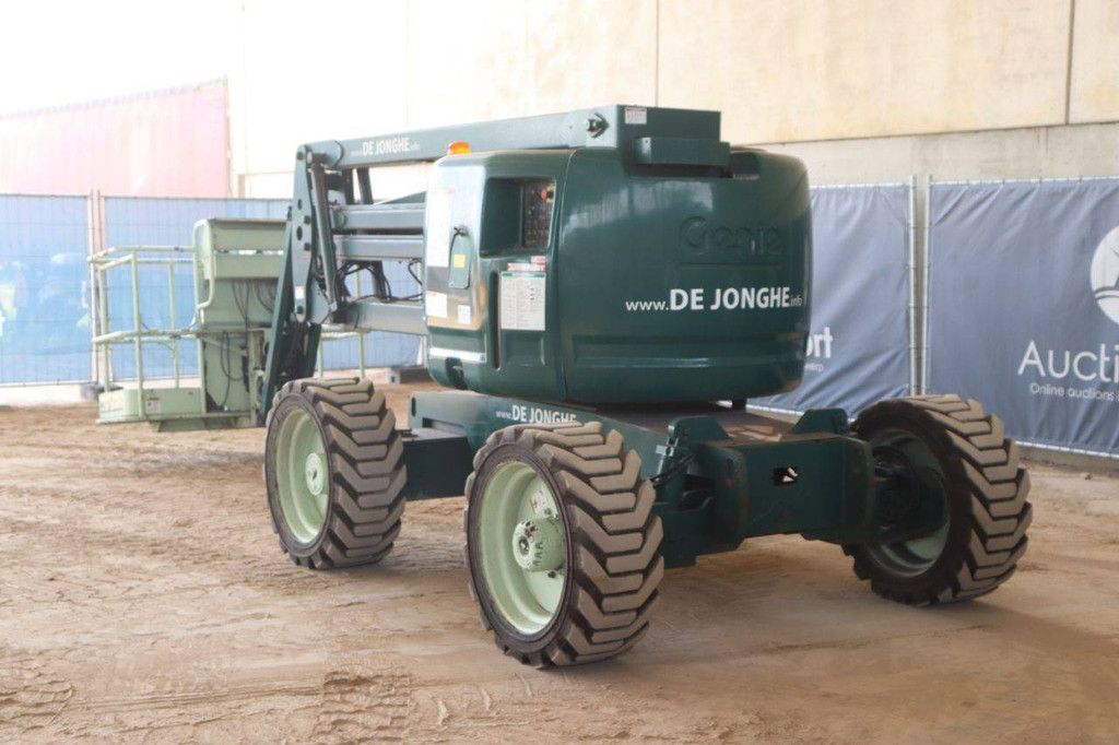 Genie Z-45/25 Diesel 15.94m Articulated Boom Lift 2005