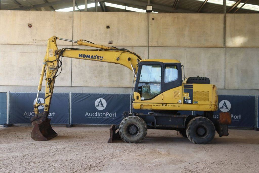 Wheel excavator Komatsu PW140-7 Diesel 32.5kW 2008