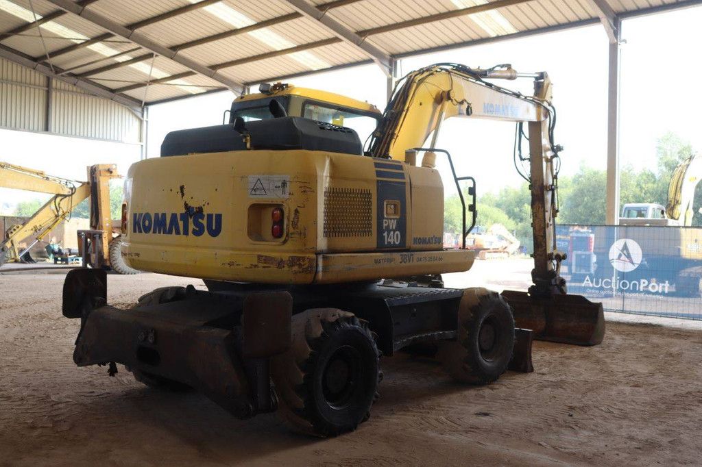 Wheel excavator Komatsu PW140-7 Diesel 32.5kW 2008