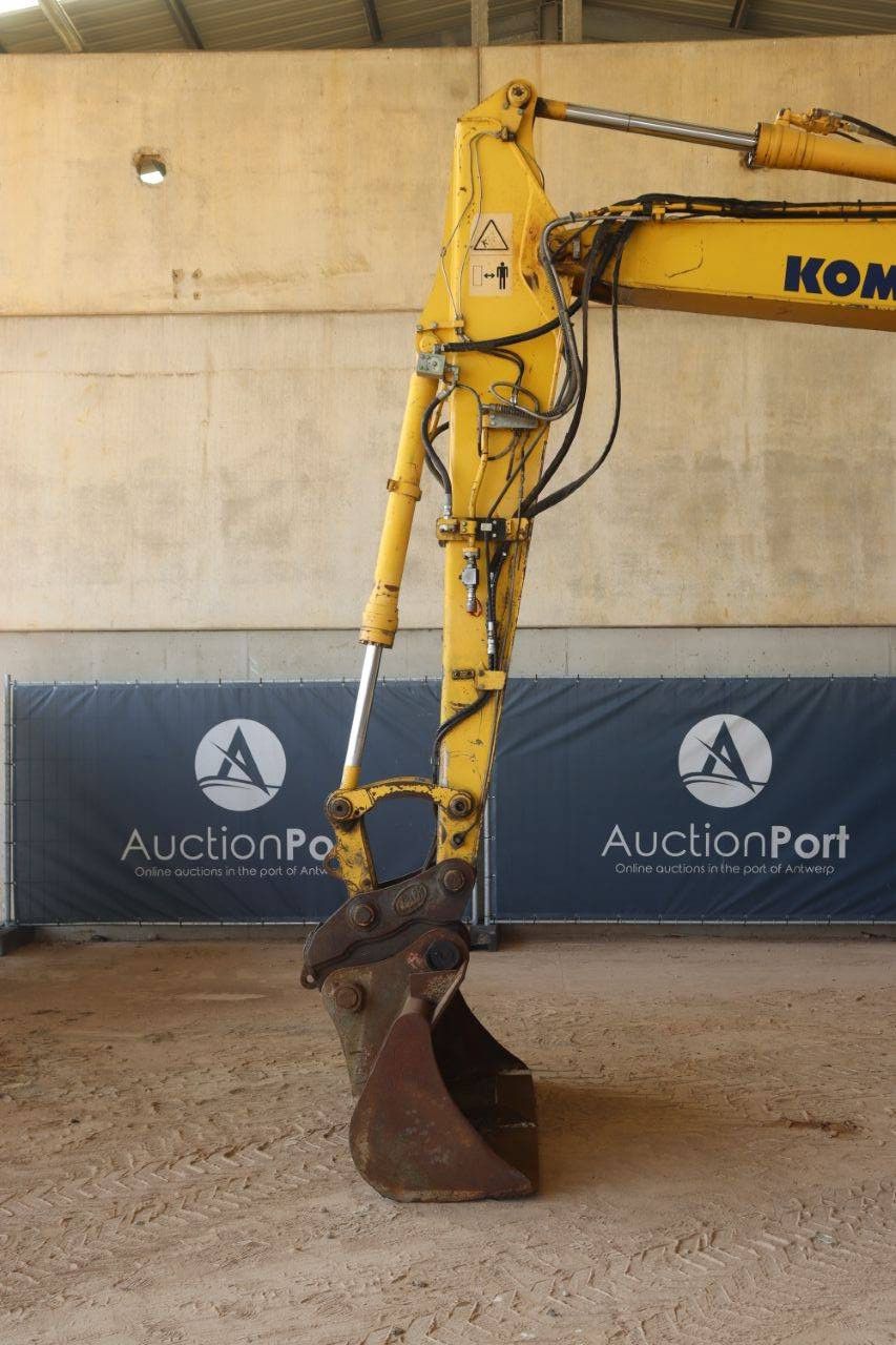 Wheel excavator Komatsu PW140-7 Diesel 32.5kW 2008