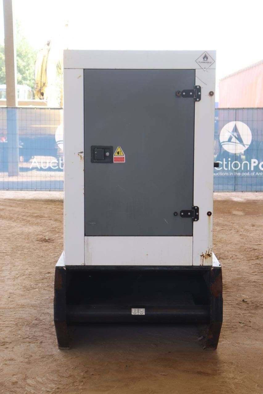 Generator SDMO R165 Diesel 165kVA 2016