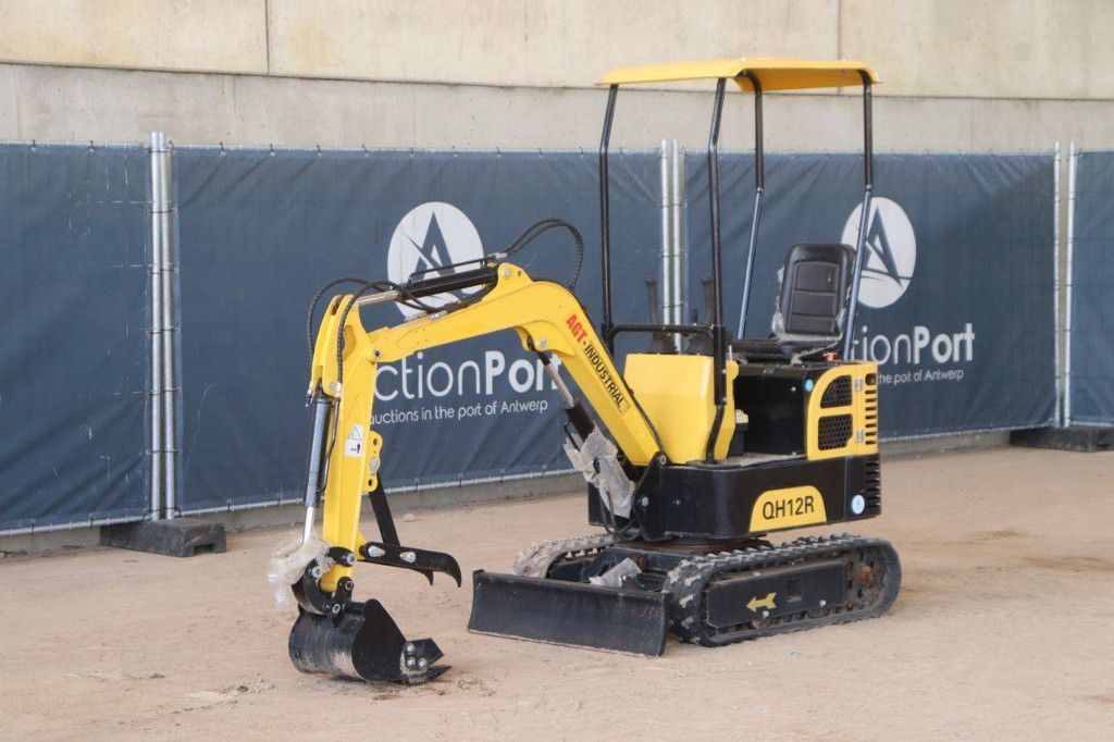Mini excavator AGT Industrial QH12R Petrol 2024